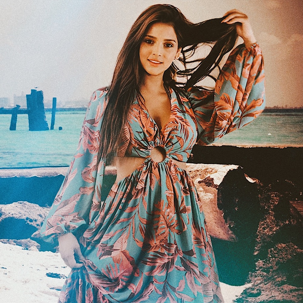 Meet your Posher, Moody